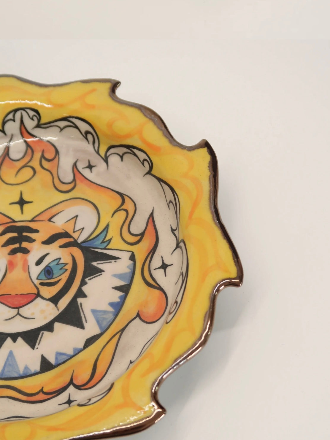 "King of the Forest Tiger" Hand-Painted Ceramic Plate – 8.1’’ Underglaze Art Plate
